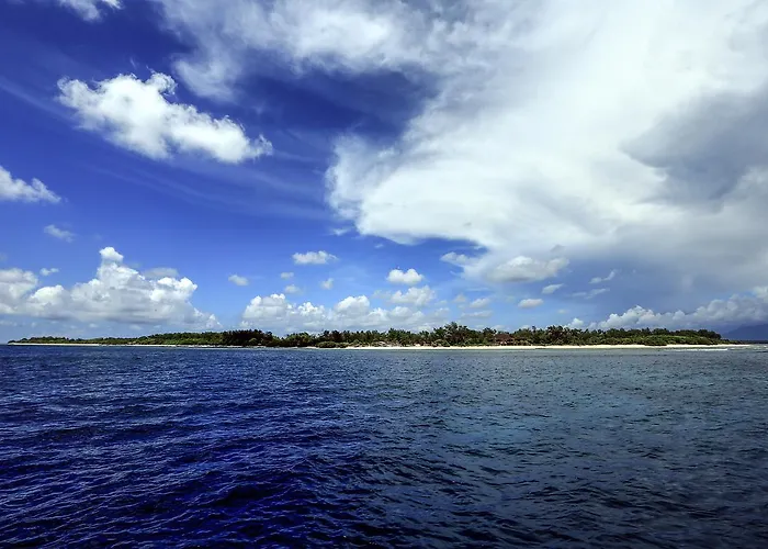 Sunset House Gili Meno
