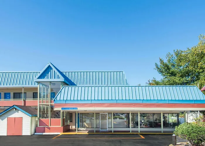 Budget Inn/ Natick