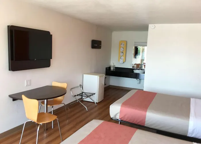 Motel 6-Connellys Springs, Nc