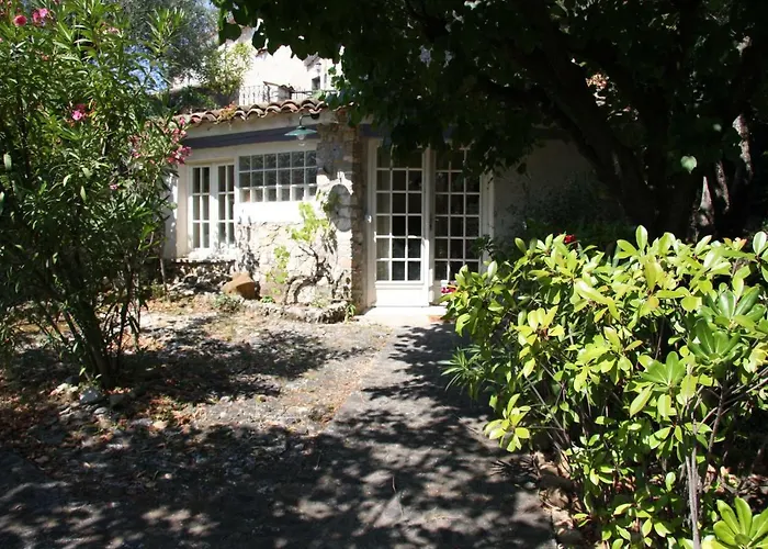 la maison bleue Carros