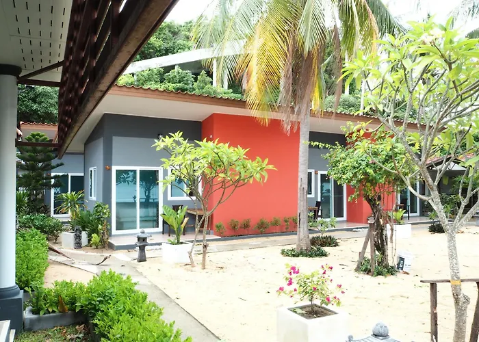 Maenam Villa Hotel